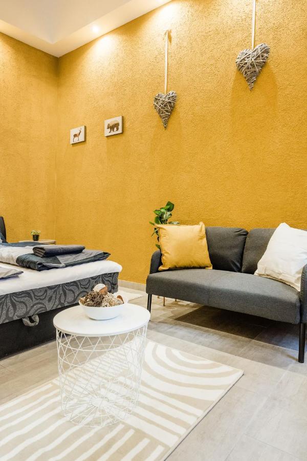 Apartament Akacfa 27-2 Center With Aircon *