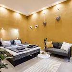 Akacfa 27-2 Center Apartment With Aircon