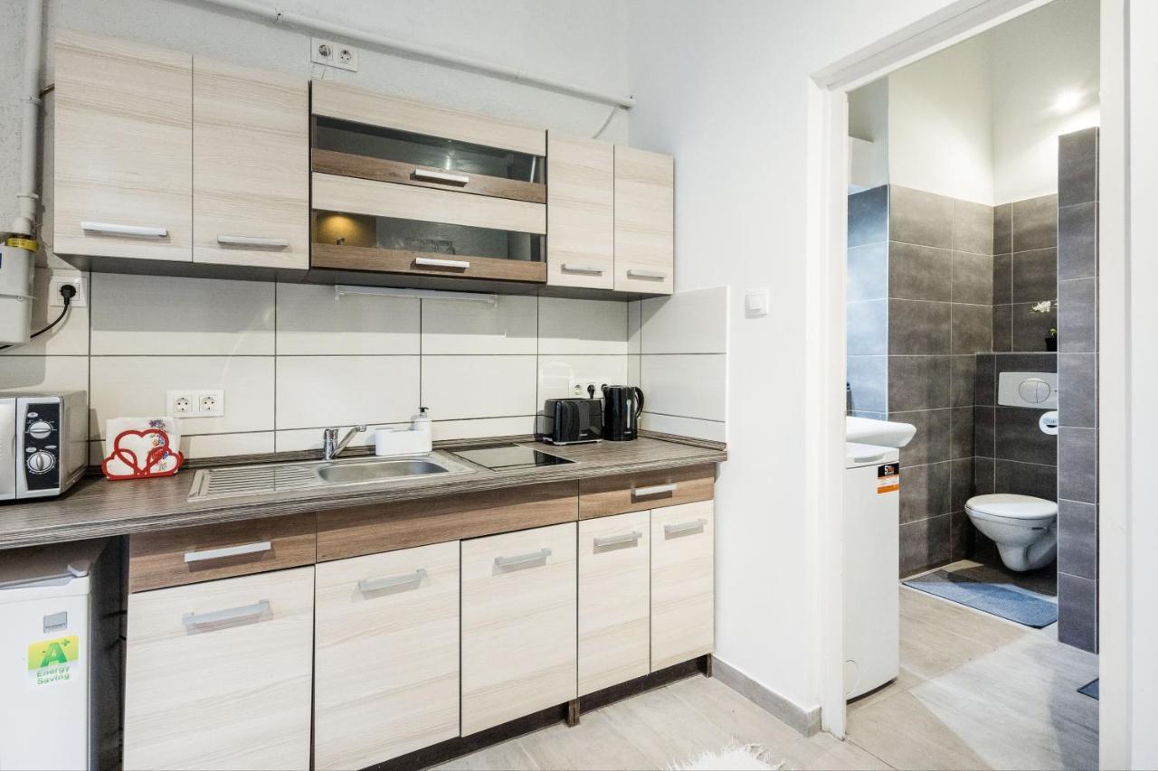 Apartamento Akacfa 27-2 Center With Aircon